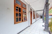 OYO 92290 Hotel Permata Sari