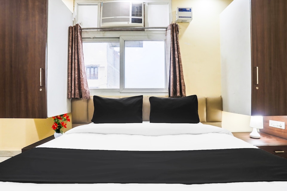 Super Collection O Sector 44 Near Botanical Garden Formerly Hotel Culture, Noida City, Noida