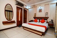 OYO Hotel Ratnawali