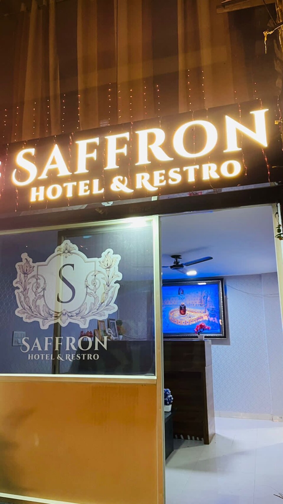 Collection O Saffron Hotel & Restro, Vijay Nagar Indore, Indore