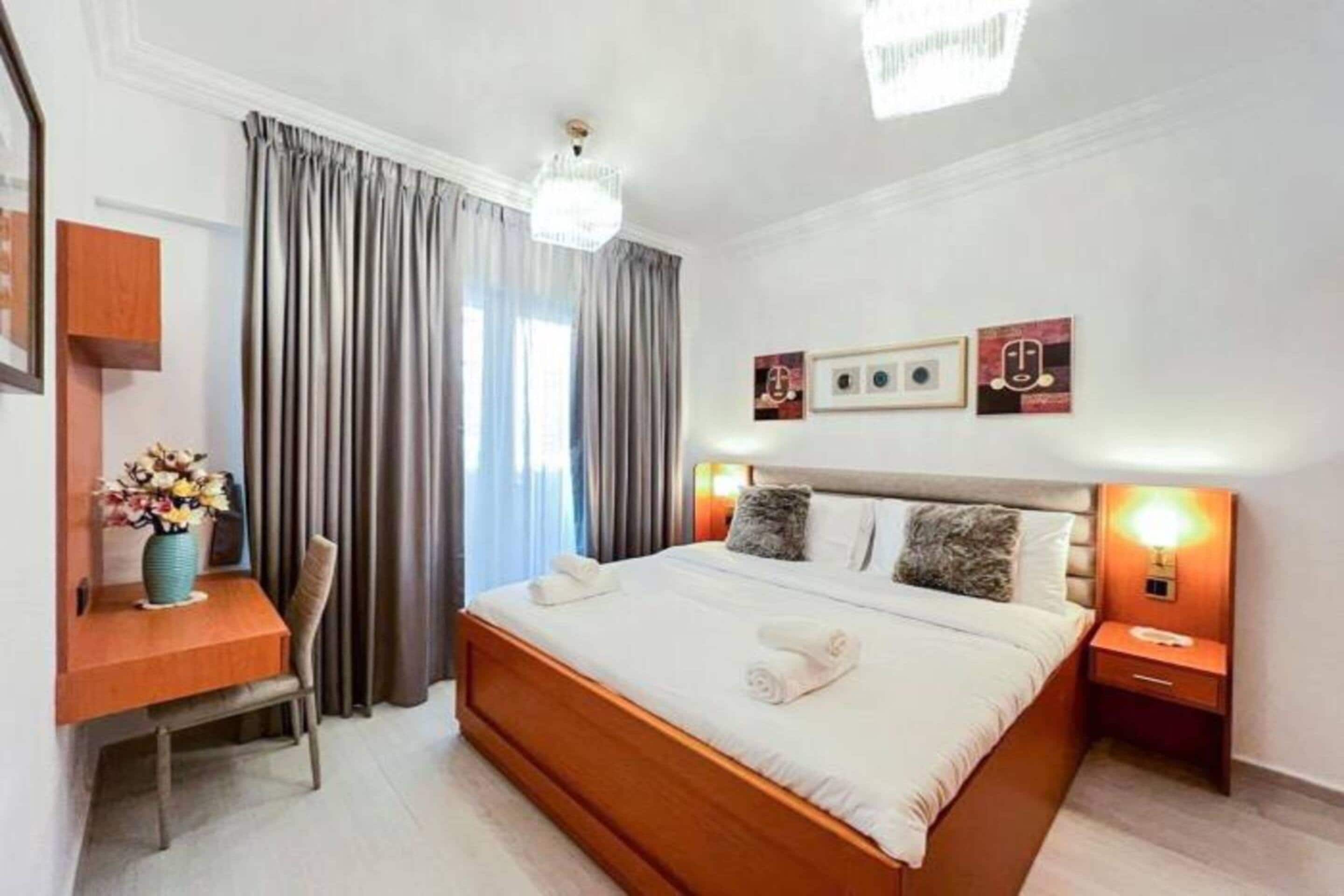 OYO 1043 Home 612 Manchester tower , Marsa  Dubai, Al Thanyah 5