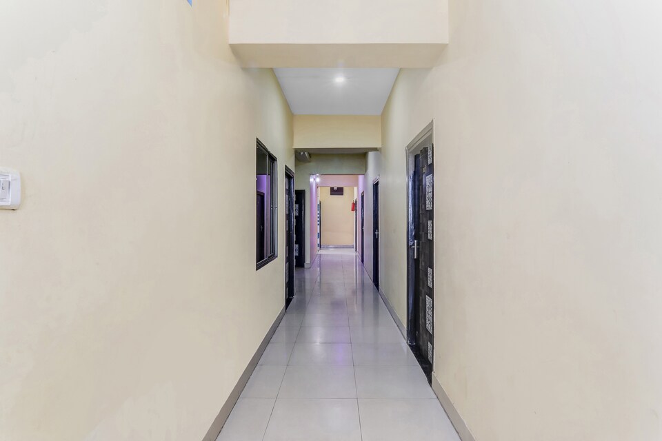 OYO Flagship Hotel Mayur, Golghar, Gorakhpur