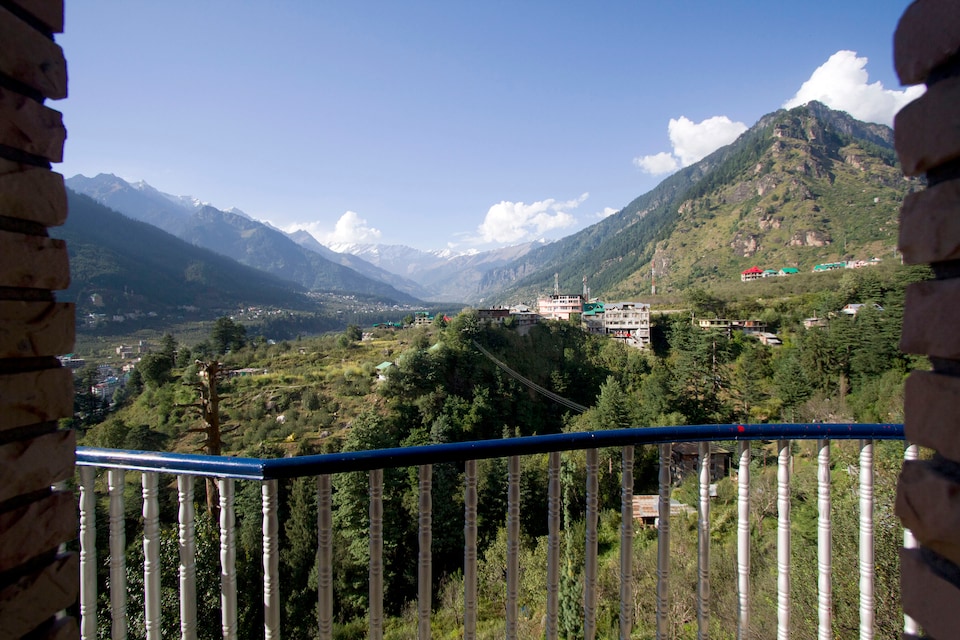 OYO 1638 Hotel A Star Regency, Naggar Road, Manali
