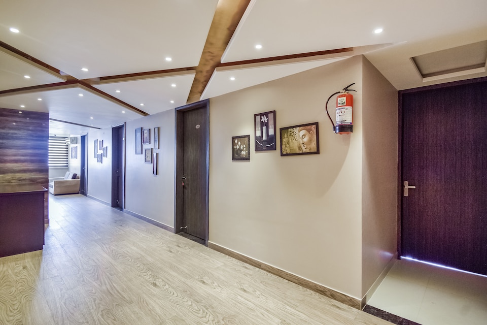 Hotel O The Moody Moon Hotel, Jaipur Airport, Jaipur