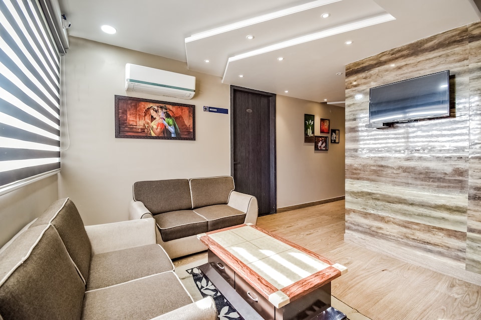 Hotel O The Moody Moon Hotel, Jaipur Airport, Jaipur