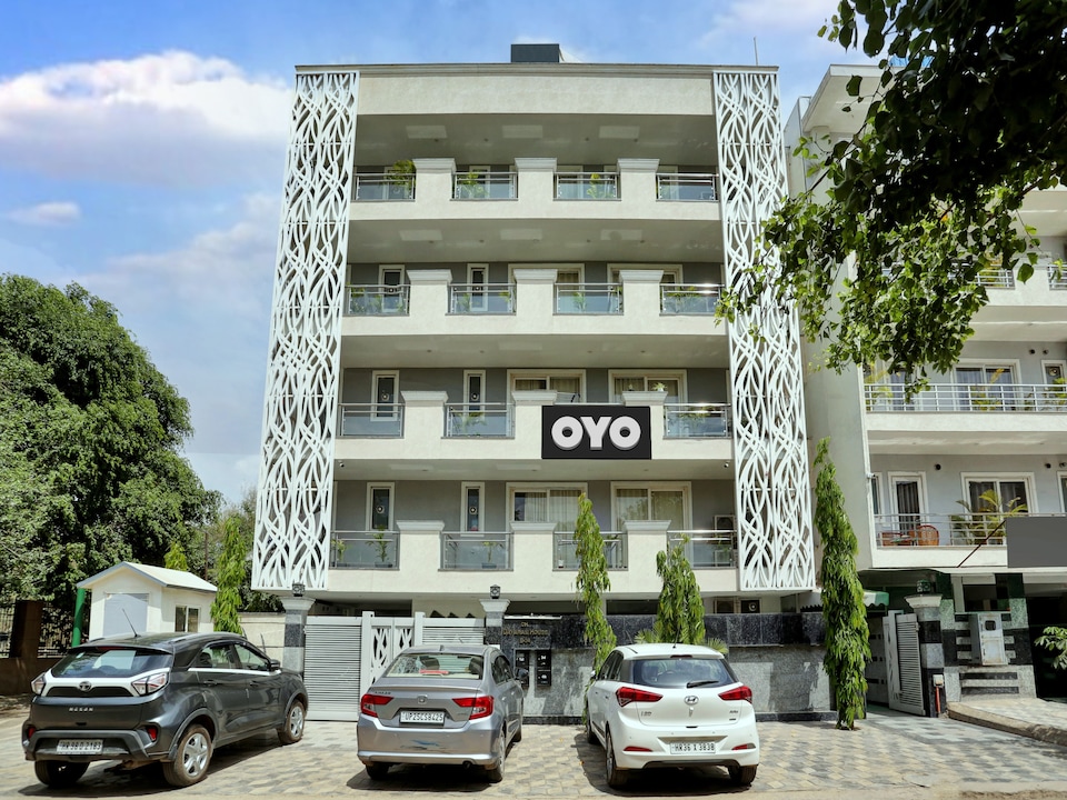 Collection O The Miscue, Sohna Road, Gurgaon