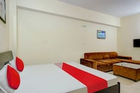 OYO Flagship Hotel The Nine's