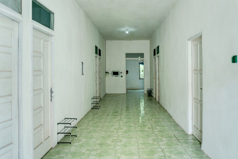 Hotel O Penginapan Indola Near Masjid Al Muhtadin, Danau Ranau, Muara Dua