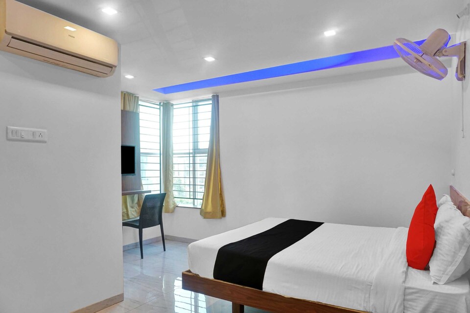 Collection O Hotel Satkar, Hadapsar Pune, Pune