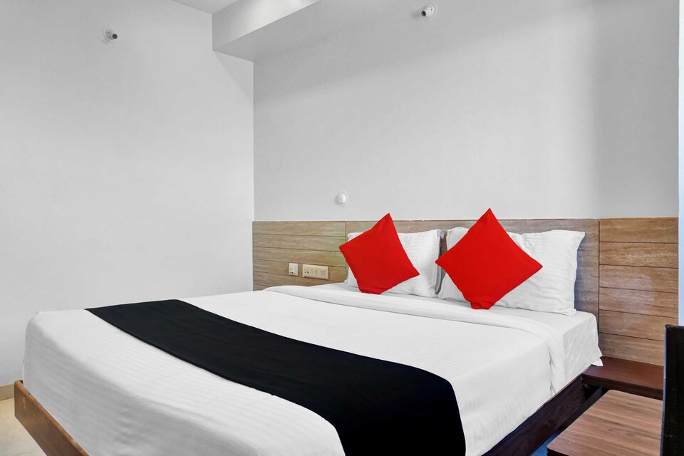 Collection O Hotel Satkar, Hadapsar Pune, Pune