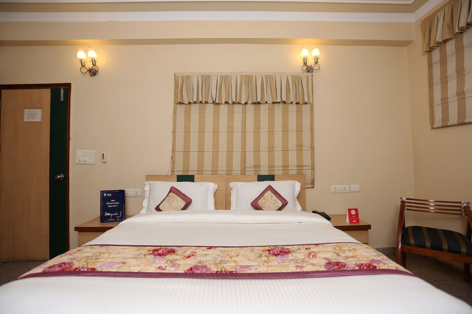 OYO 1639 Hotel Anand Hospitalities, Golf Course Road, Gurgaon