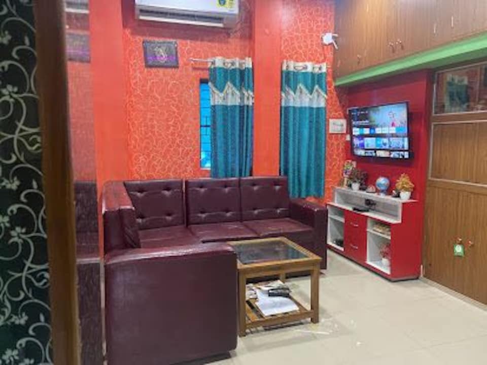 OYO Paras Hotel, Lakhisarai, Lakhisarai