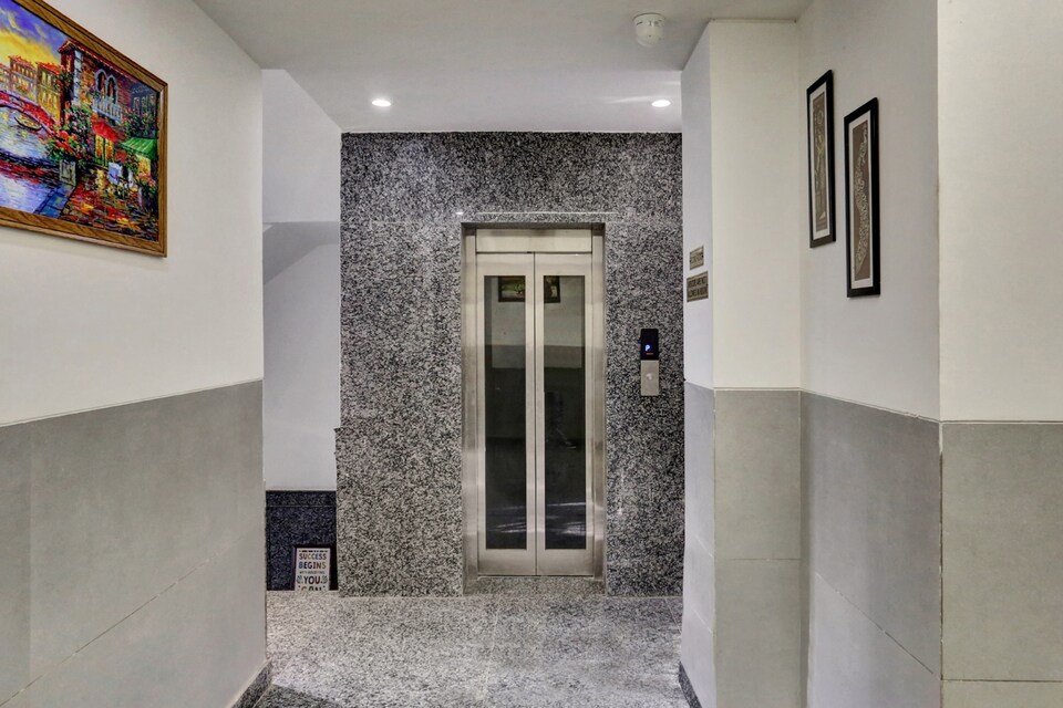 Collection O Hotel D Crown, North Delhi, Delhi