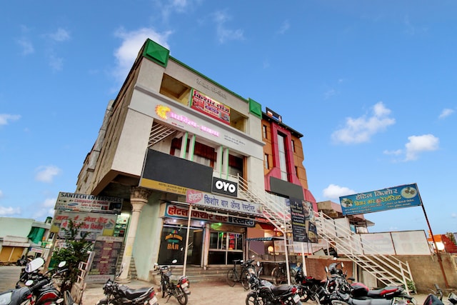 SPOT ON Hotel Highway Inn