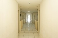 OYO 92318 Elis Rooms