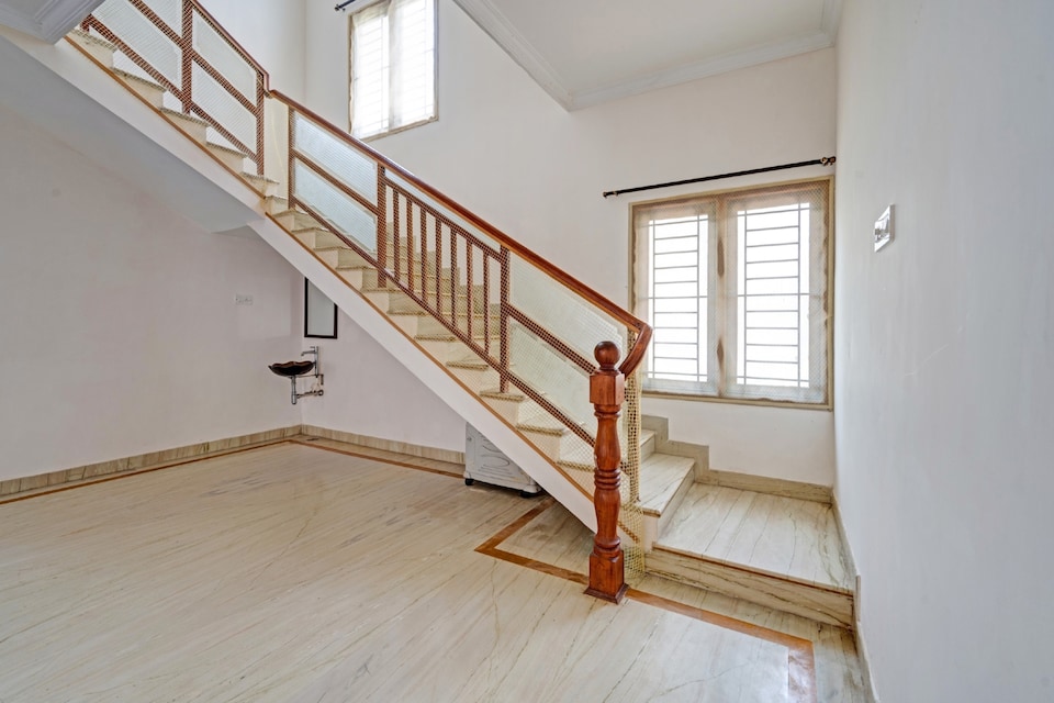 Hotel O  NAYANA SQUARE SERVICE APARTMENT , ECR Chennai, Chennai