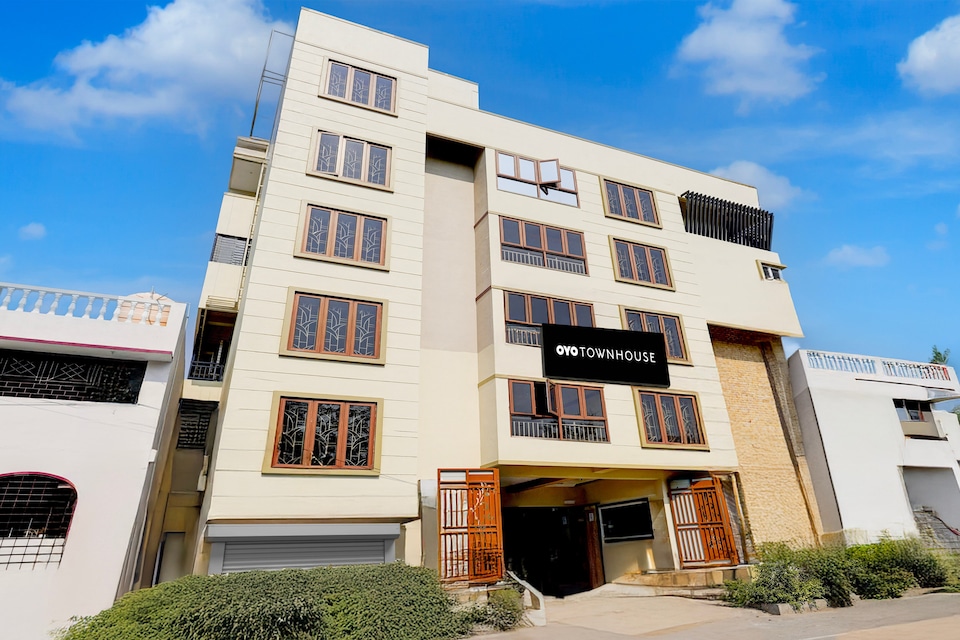 Super Collection O Vellore Near CMC Hospital Formerly Geetha Residency, Vellore, Vellore