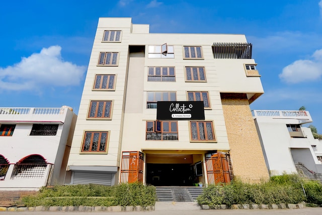 Super Collection O Vellore Near CMC Hospital Formerly Geetha Residency