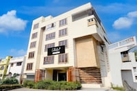 Super Collection O Vellore Near CMC Hospital Formerly Geetha Residency