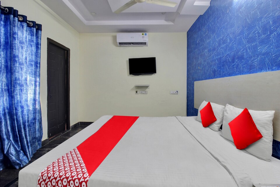 Flagship Hotel Lavish Stay, Flagship Hyderabad, Book ₹699 OYO
