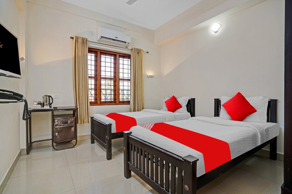 Flagship Chaithanya Stays, Kakkanad Kochi, Kochi