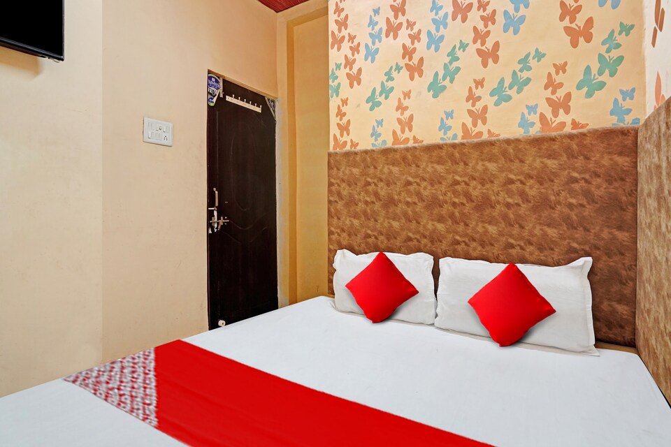  OYO Flagship 809806 Palace Nandan and Banquet hall, Kanpur Railway Station, Kanpur