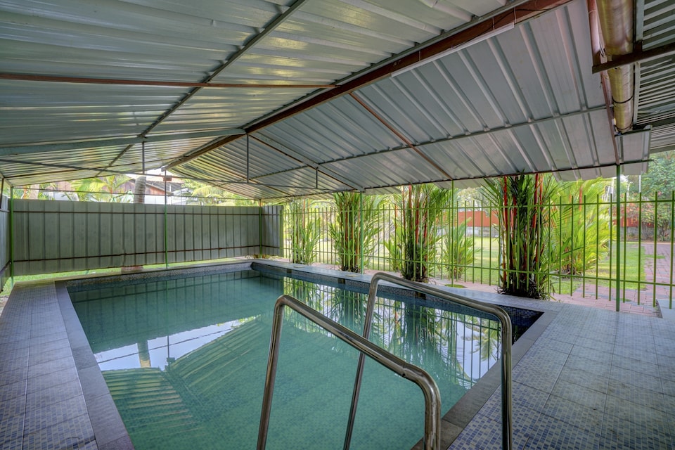 Collection O Lake Resorts, Vytilla Kochi, Kochi