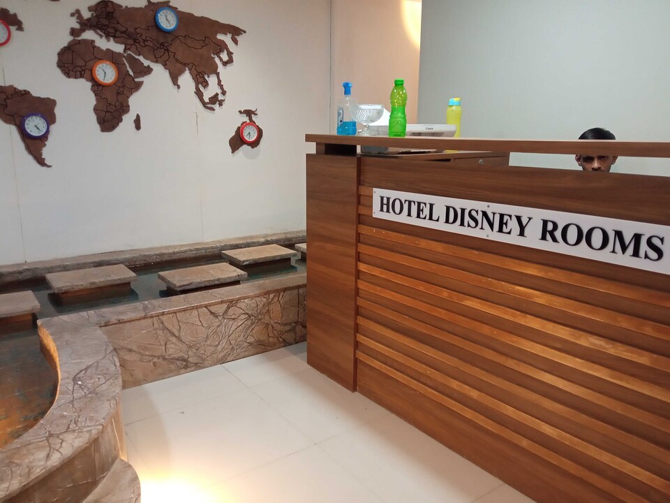 Live on SRT563, Airport Surat, Surat