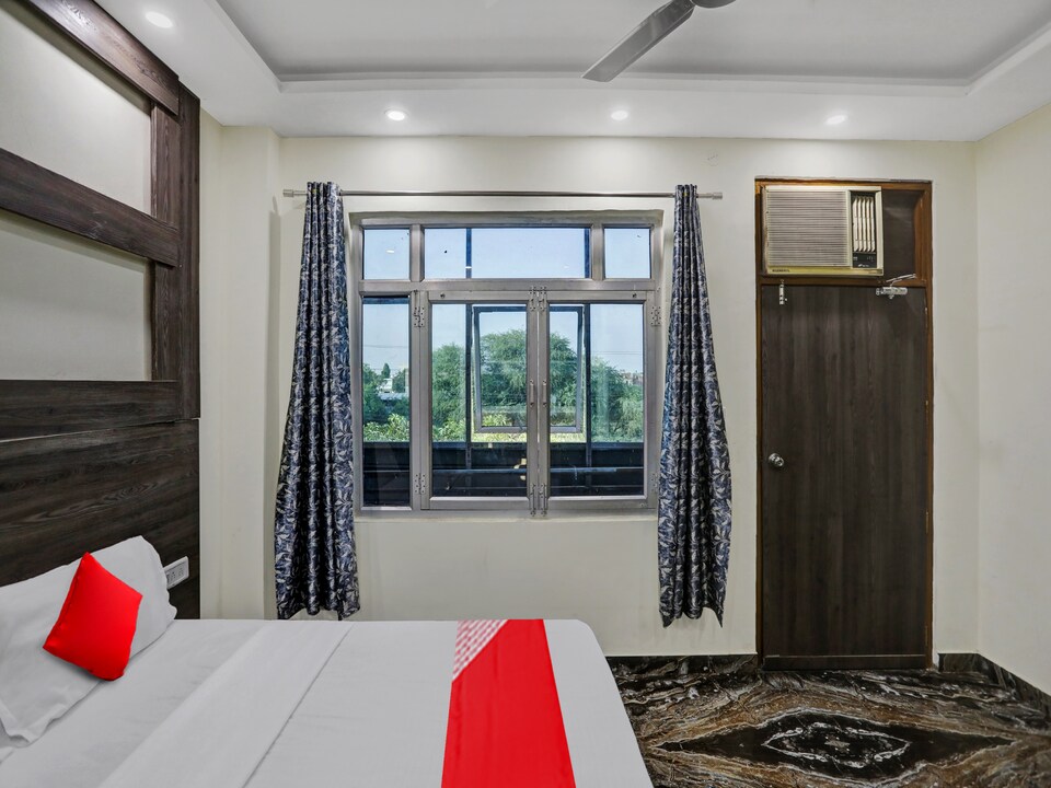 Hotel O Lotus, Govind Nagar Kanpur, Kanpur