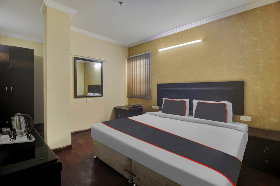 Hotel O SS A1 Luxury rooms , Kukatpally, Hyderabad
