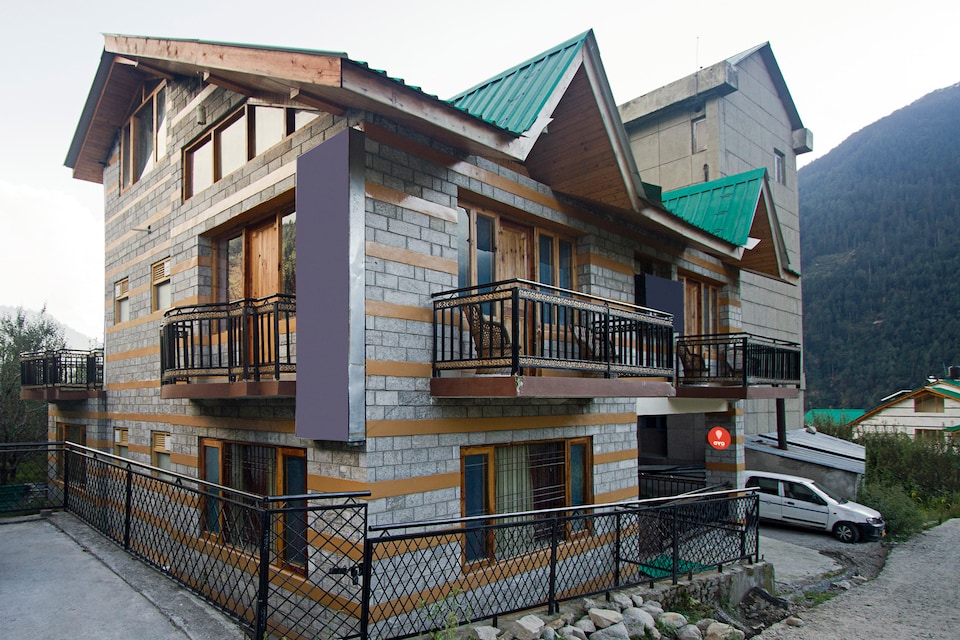OYO Rooms 034 Village Cottage, Naggar Road, Manali