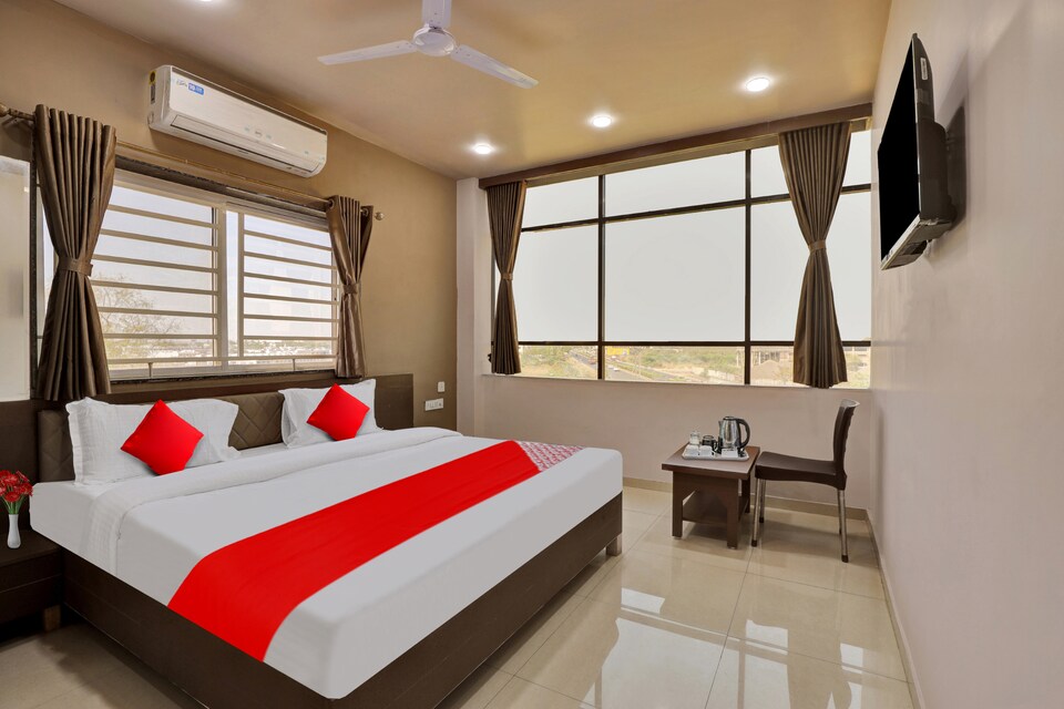  live on vad330, Karelibaug Vadodara, Vadodara