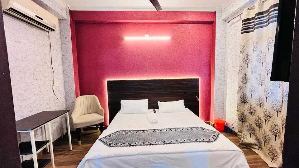 Hotel O Comfort Castle Inn, Mahanagar Lucknow, Lucknow