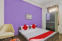 Hotel O Comfort Castle Inn