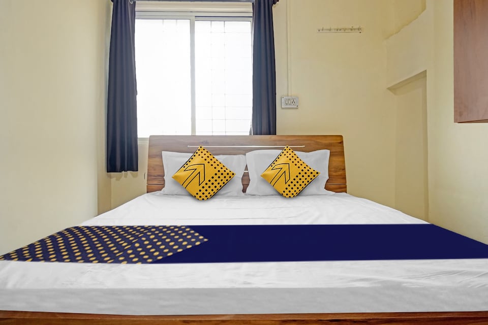 SPOT ON 810114 Omkar Lodge, Hadapsar Pune, Pune