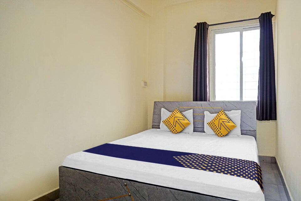 SPOT ON 810114 Omkar Lodge, Hadapsar Pune, Pune