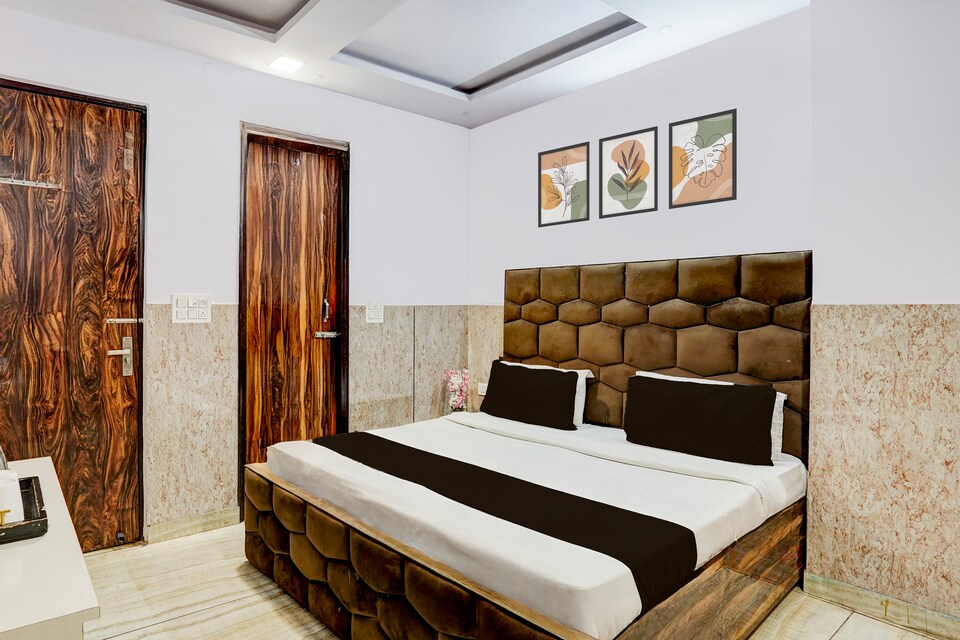 Collection O Jahangirpuri Metro Station Formerly SP Rooms, North Delhi, Delhi