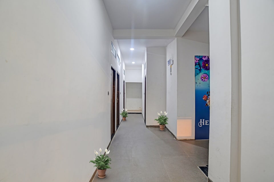 Hotel O Mauris Inn & Restaurant, Vijay Nagar Indore, Indore