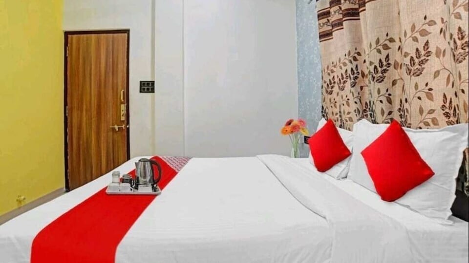 Hotel O Mauris Inn & Restaurant, Vijay Nagar Indore, Indore