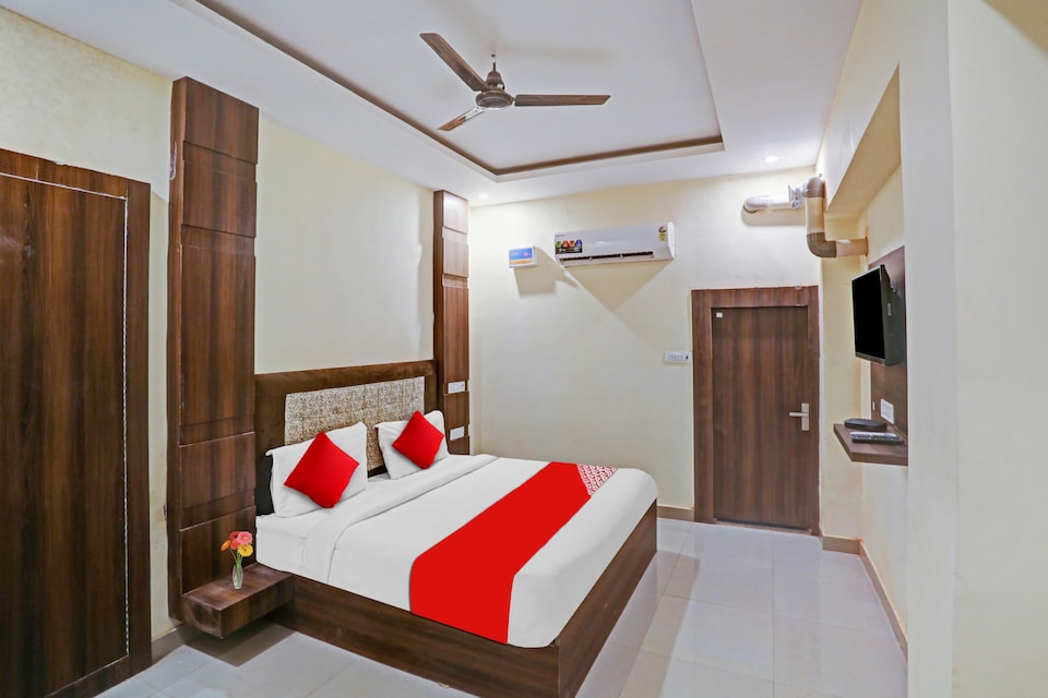 Flagship Heritage House, Mumfordganj Allahabad, Prayagraj