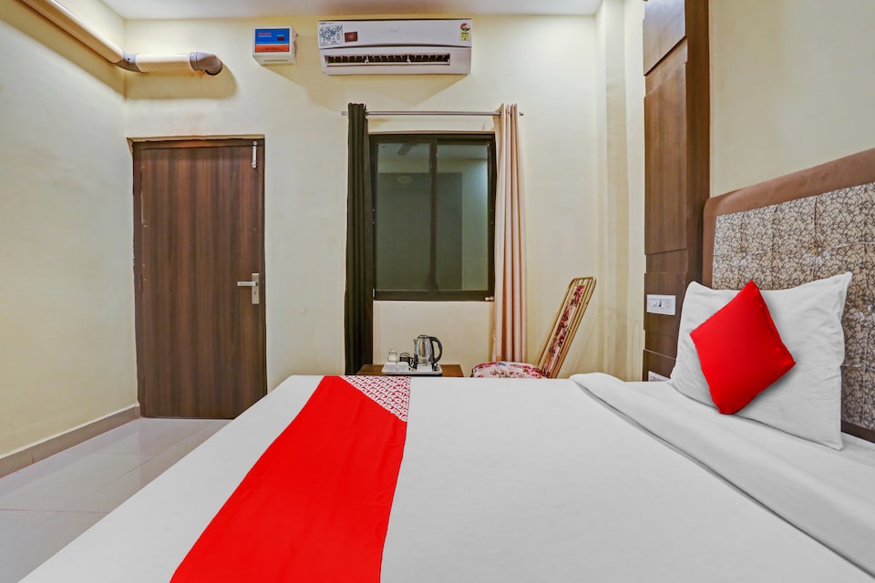 Flagship Heritage House, Mumfordganj Allahabad, Prayagraj