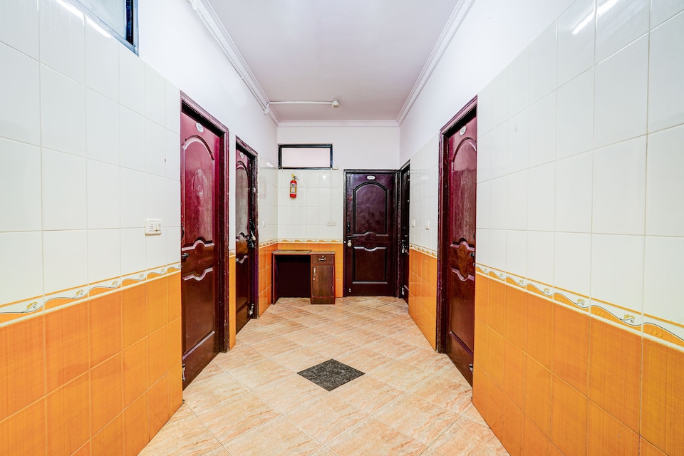 Super Collection O Yeshwantpur Formerly Sunder Nivas, Yeshwantupur Bangalore, Bangalore