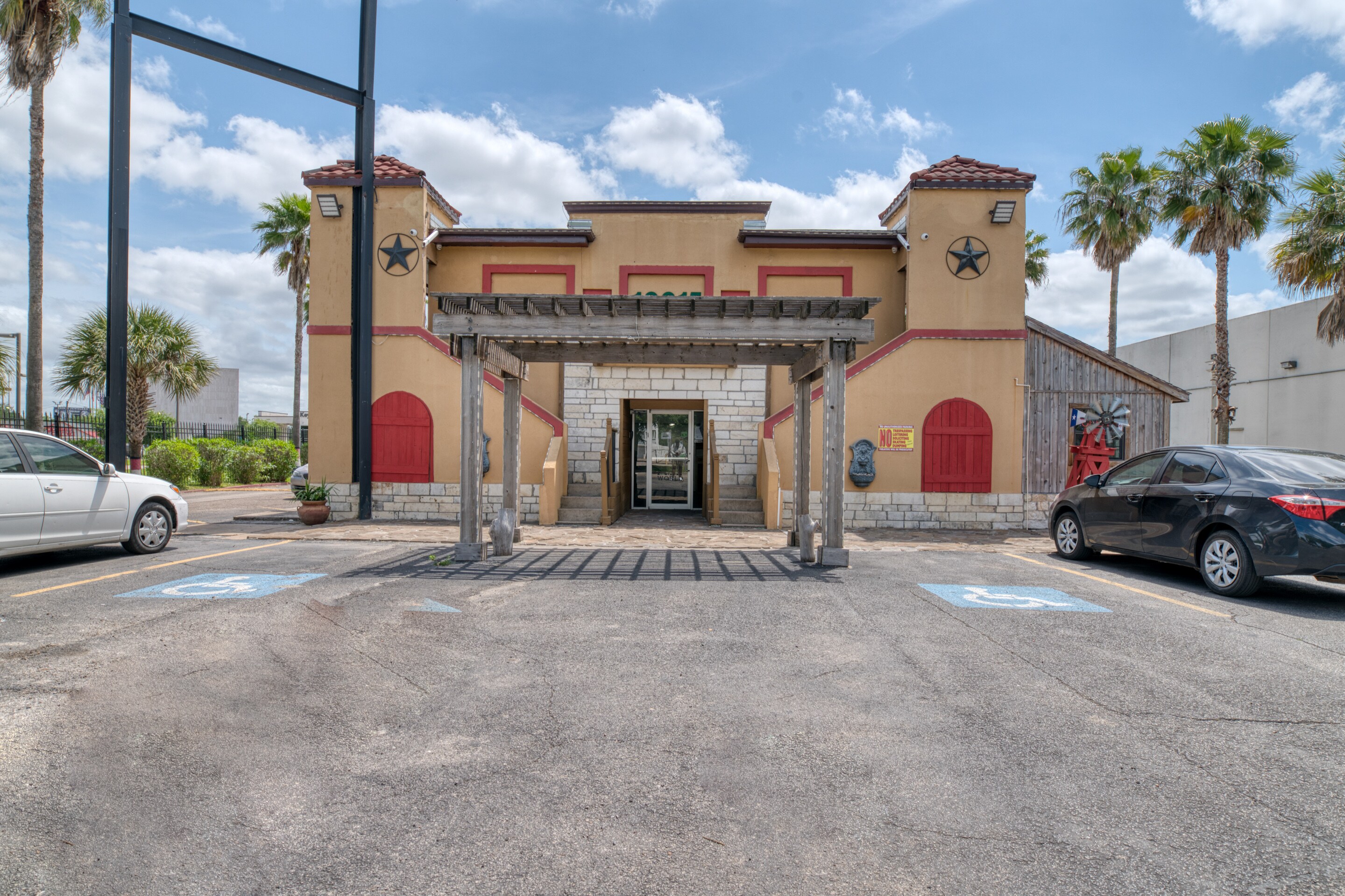 Hotels in Stella Link Road Braeswood Place, Houston Starting 52