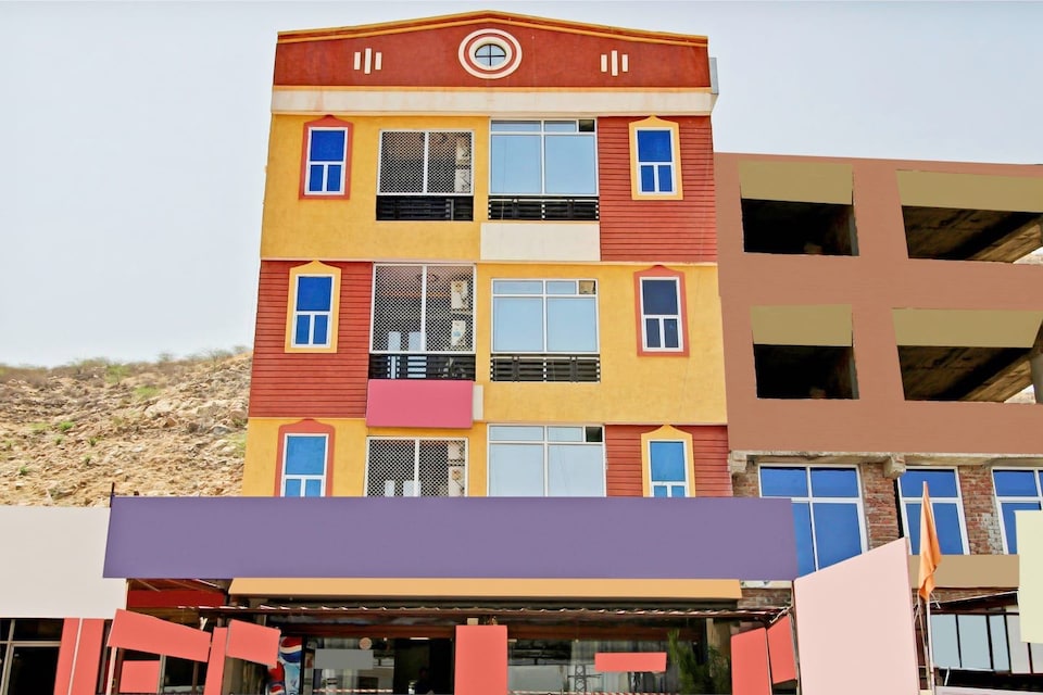 Hotel O Kanak and Restro, Amer, Jaipur