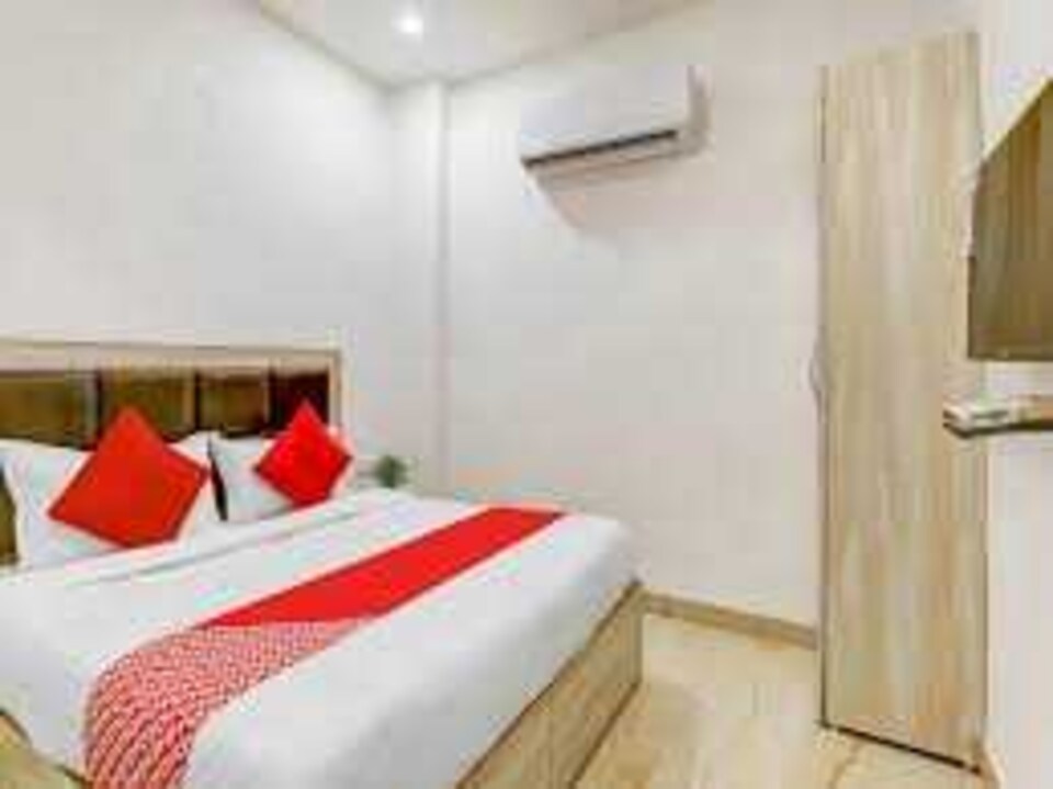 POP 81019A Royal Kingz Hotel, Railway Station Amritsar, Amritsar