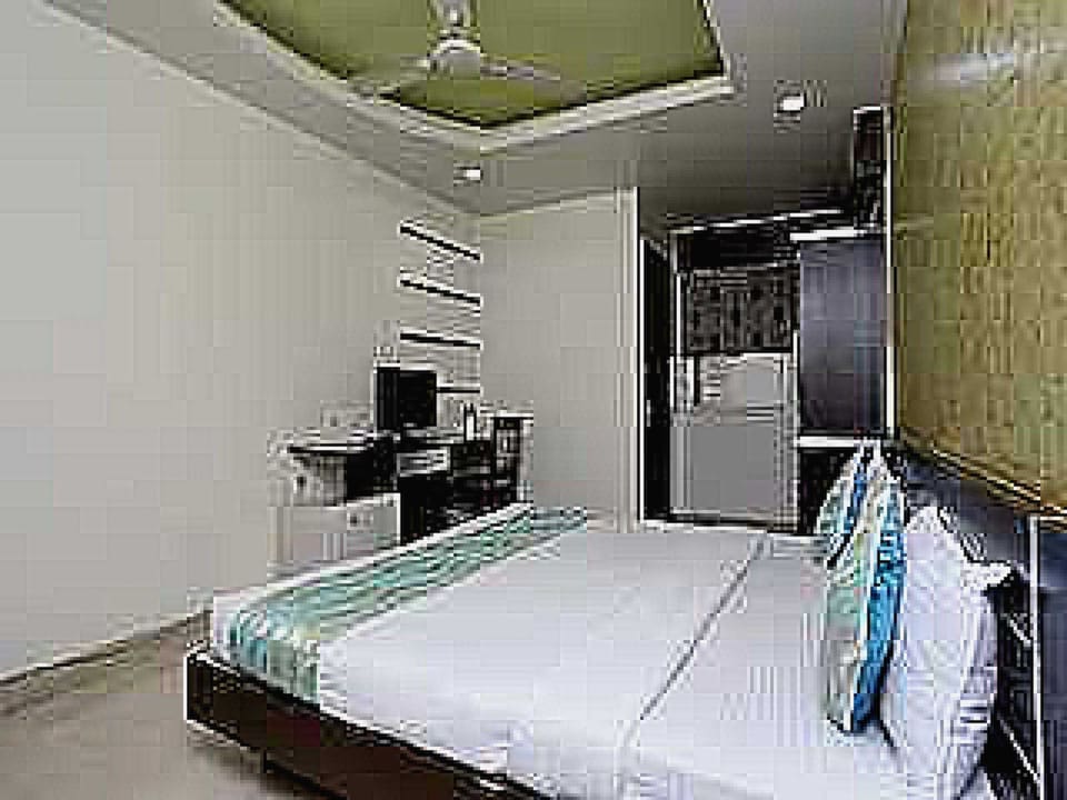 Collection O Hotel Midland, MP Nagar Bhopal, Bhopal
