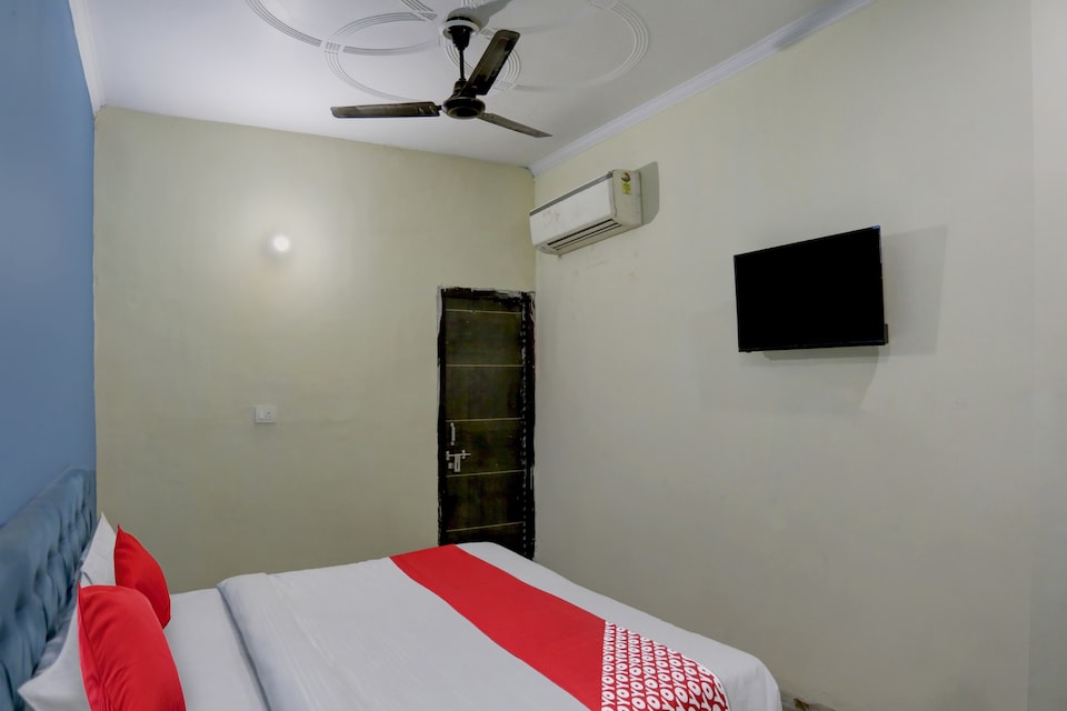 Hotel O The Orchid, Noida City, Noida