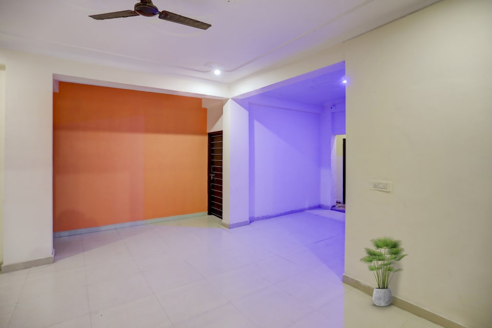 Hotel O The Orchid, Noida City, Noida