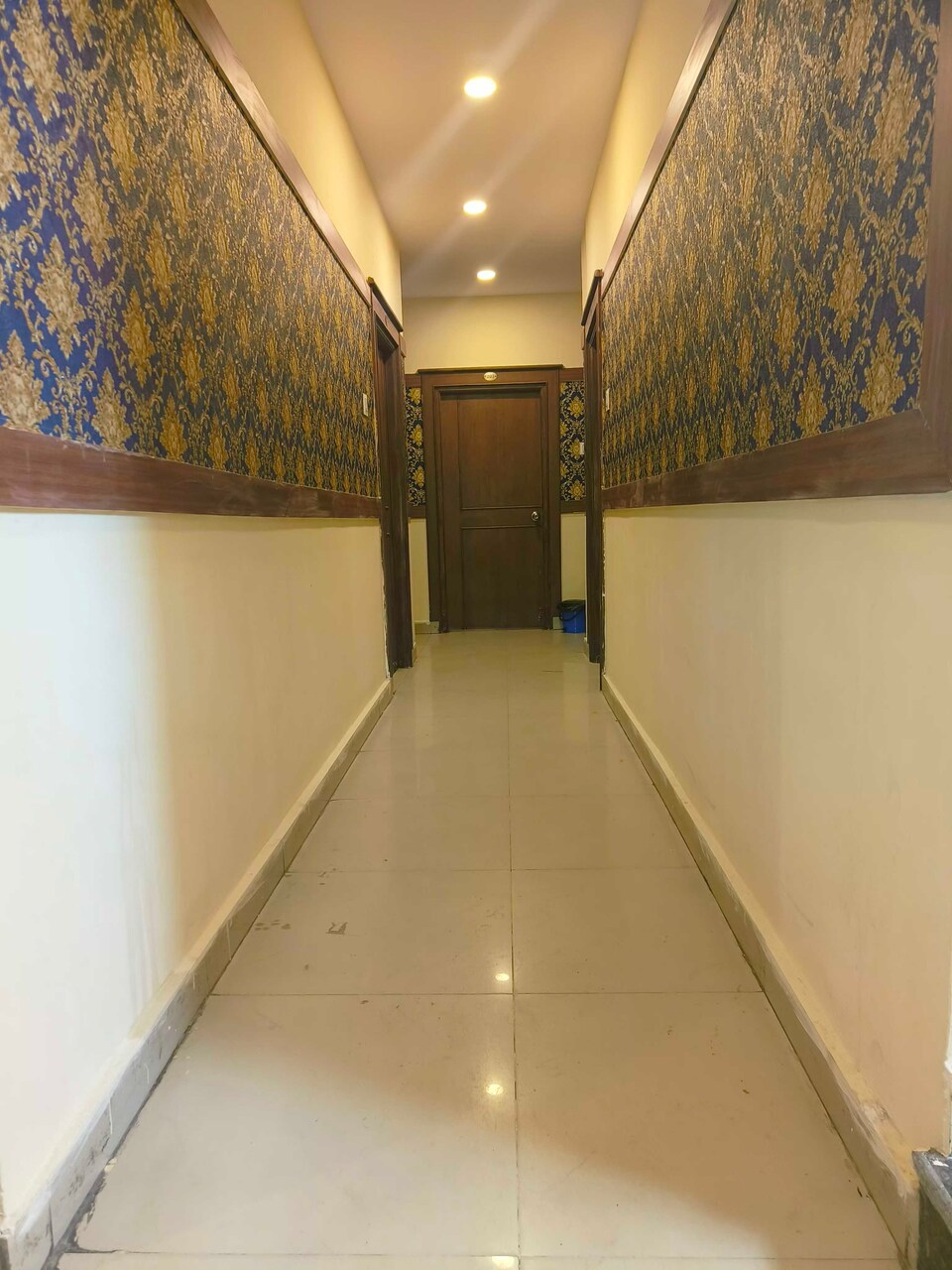 POP 81026B Hotel Sr Comfort , Lakdikapul, Hyderabad