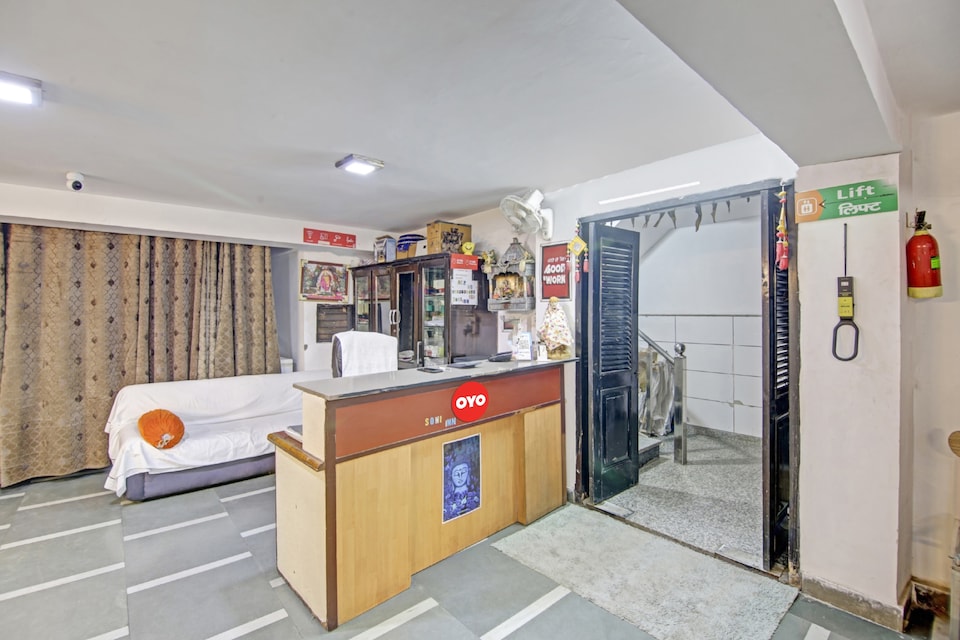 Hotel O Hotel Mannat, Paschim Vihar Delhi, Delhi